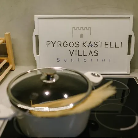 Kastelli Villas *